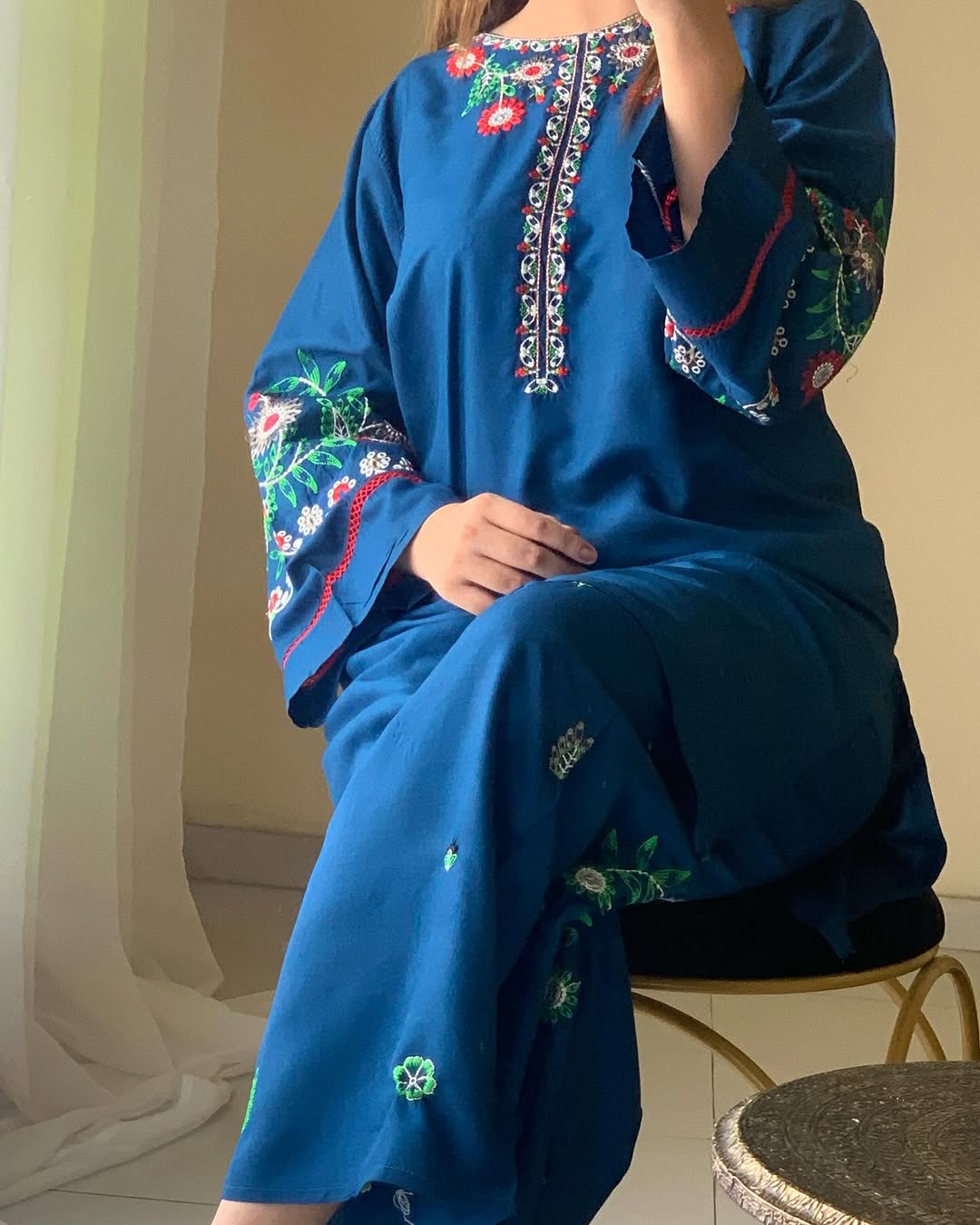Zinc Embroidered Linen Suit | Shop Elegant Floral Kurta & Trousers