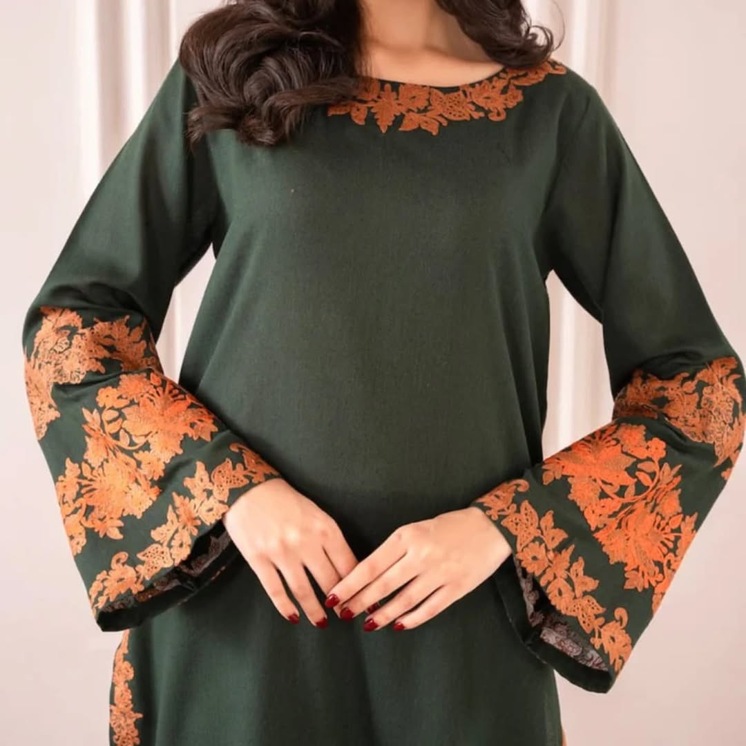 Omal Embroidered Linen Shirt with Trousers